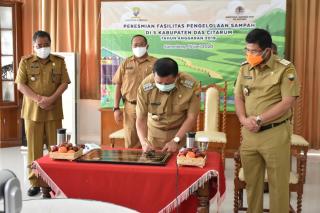 Pemda Sumedang Dapat Bantuan Fasilitas Pengolahan Sampah Dari Kementrian LHK